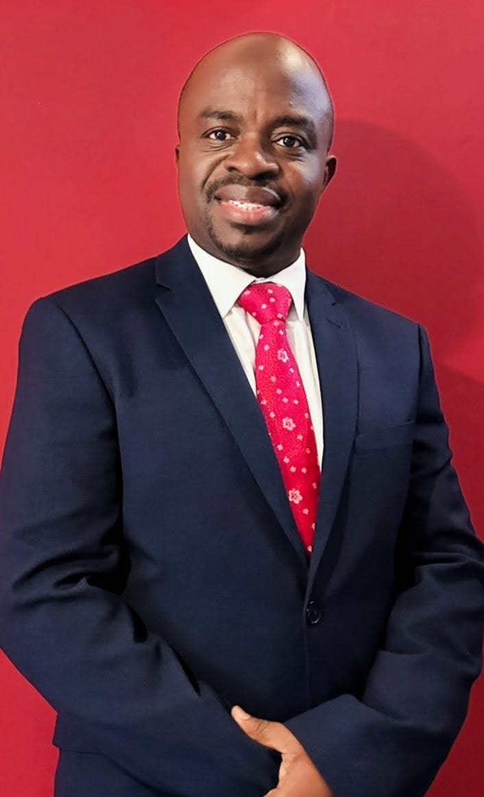 Dr Tunde Akinsanya (Lead Consultant)